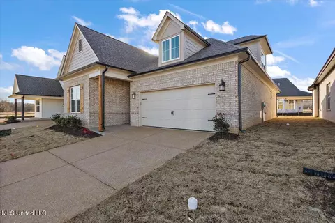 Exterior - 785 E Quitman Ct, Nesbit, MS 38651 photo 5 of 7