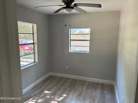 5808 Kings Rd, Moss Point, MS 39563 photo 5
