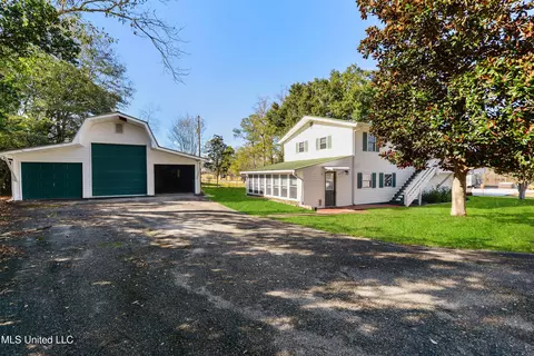 14120 Big John Rd, Biloxi, MS 39532