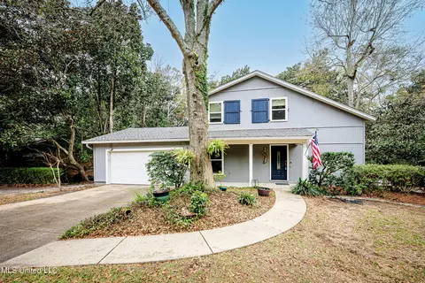 3517 Courtenay Cir, Ocean Springs, MS 39564