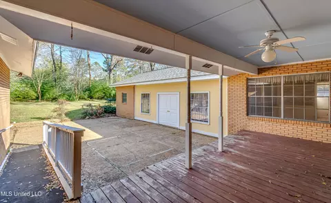 930 Buckley Dr, Jackson, MS 39206 photo 28