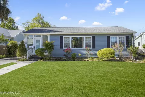 312 Demontluzin Ave, Bay Saint Louis, MS 39520