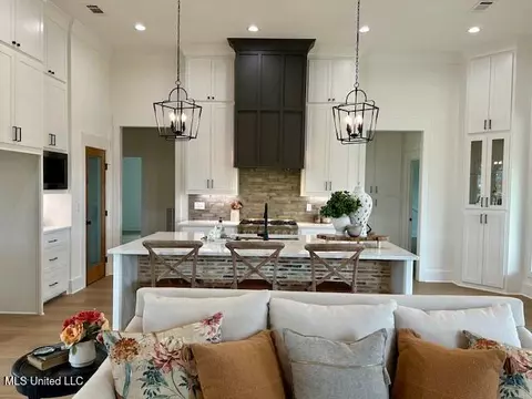 Kitchen - 231 Bronson Bnd, Flowood, MS 39232 photo 2 of 8