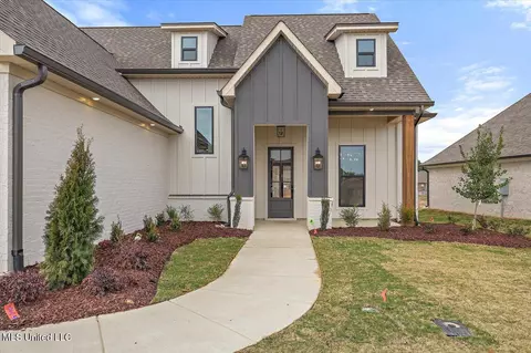 Exterior - 231 Bronson Bnd, Flowood, MS 39232 photo 3 of 9