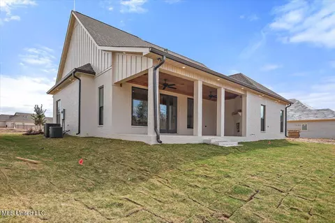 Exterior - 231 Bronson Bnd, Flowood, MS 39232 photo 8 of 9