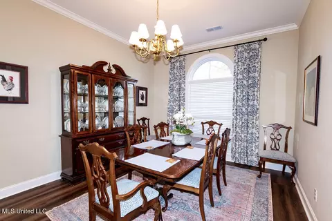 Dining - 504 Arbor Dr, Madison, MS 39110 photo 2 of 2