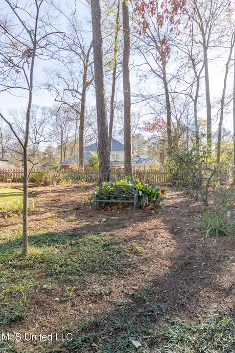Exterior - 504 Arbor Dr, Madison, MS 39110 photo 7 of 9