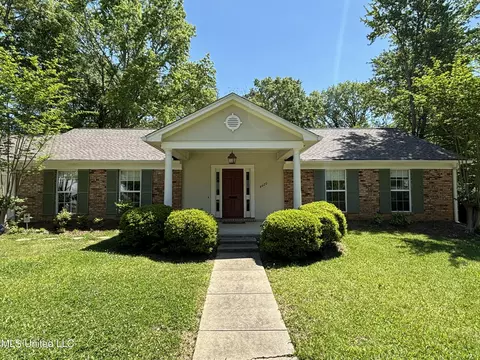 Exterior - 4620 W Cheryl Dr, Jackson, MS 39211 photo 4 of 9