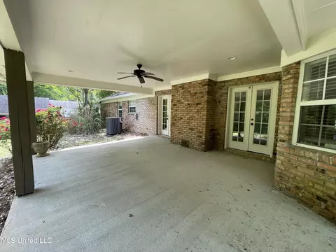 Exterior - 4620 W Cheryl Dr, Jackson, MS 39211 photo 6 of 9