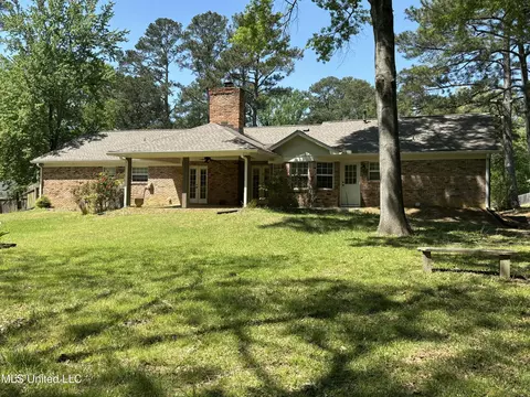 Exterior - 4620 W Cheryl Dr, Jackson, MS 39211 photo 9 of 9