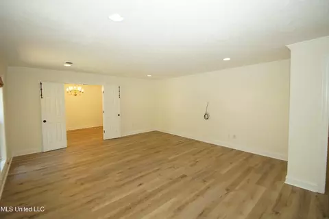 Living - 4620 W Cheryl Dr, Jackson, MS 39211 photo 1 of 5