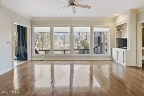 Living - 317 Kee Ct, Madison, MS 39110 photo 5 of 5