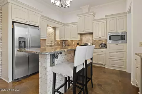 Kitchen - 202 Amethyst Dr, Brandon, MS 39047 photo 1 of 4