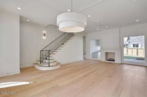 Living - 457 Whittington Cir, Madison, MS 39110 photo 1 of 6