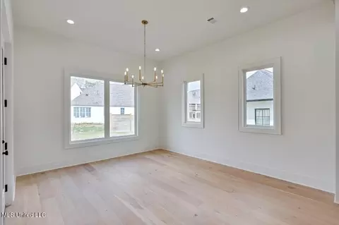 Dining - 457 Whittington Cir, Madison, MS 39110 photo 2 of 3
