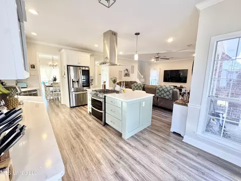Kitchen - 2640 Hickory Hill Dr, Nesbit, MS 38651 photo 2 of 5