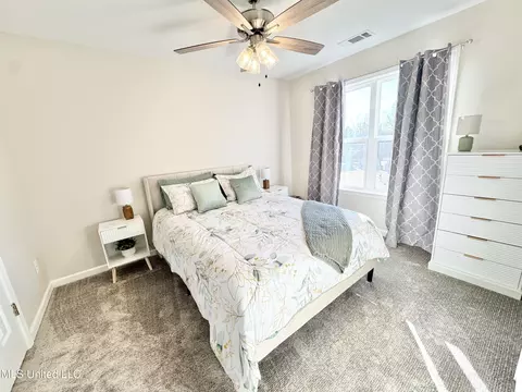 Bedroom - 2640 Hickory Hill Dr, Nesbit, MS 38651 photo 3 of 3