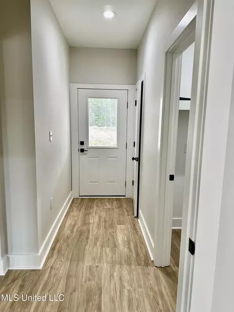 Entry Way - 26600 Billy Hinton Rd, Lucedale, MS 39452 photo 2 of 2