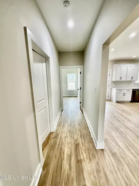 Entry Way - 26600 Billy Hinton Rd, Lucedale, MS 39452 photo 1 of 2