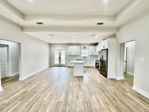 Living - 26600 Billy Hinton Rd, Lucedale, MS 39452 photo 1 of 2