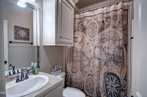 Bath - 508 Lorraine Ct, Brandon, MS 39042 photo 3 of 3