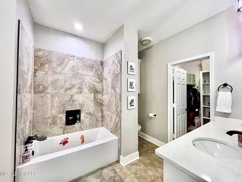 Bath - 207 Copper Ridge Way, Florence, MS 39073 photo 3 of 9