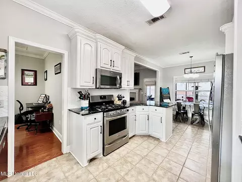 Kitchen - 207 Copper Ridge Way, Florence, MS 39073 photo 1 of 7