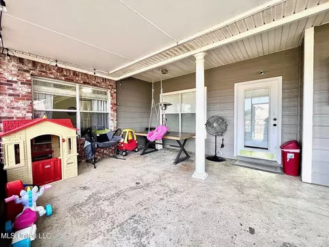Exterior - 207 Copper Ridge Way, Florence, MS 39073 photo 6 of 9