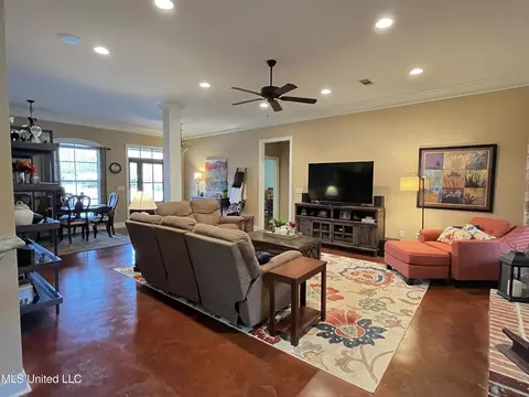 Living - 304 Williams Rd, Florence, MS 39073 photo 1 of 4