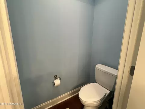 Bath - 304 Williams Rd, Florence, MS 39073 photo 3 of 9