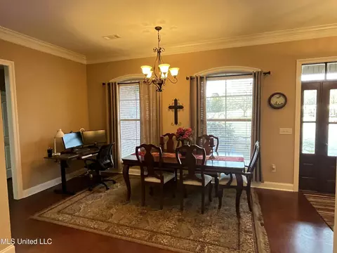 Dining - 304 Williams Rd, Florence, MS 39073 photo 3 of 3