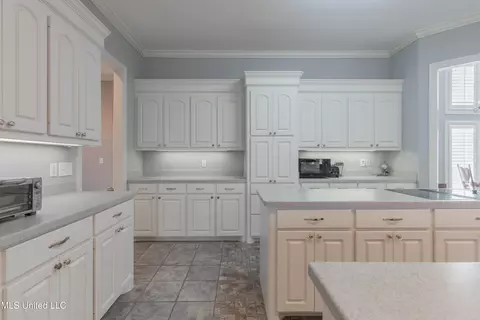 Kitchen - 3 Atlanta Cv, Clinton, MS 39056 photo 6 of 8