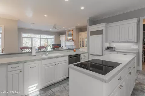 Kitchen - 3 Atlanta Cv, Clinton, MS 39056 photo 4 of 8