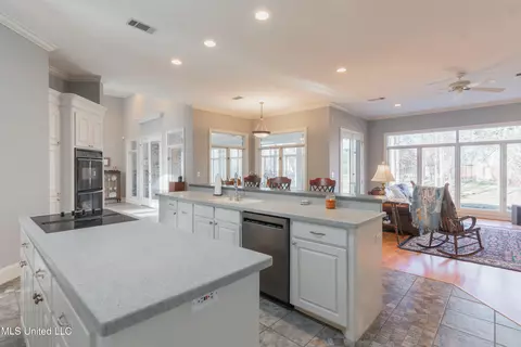 Kitchen - 3 Atlanta Cv, Clinton, MS 39056 photo 7 of 8