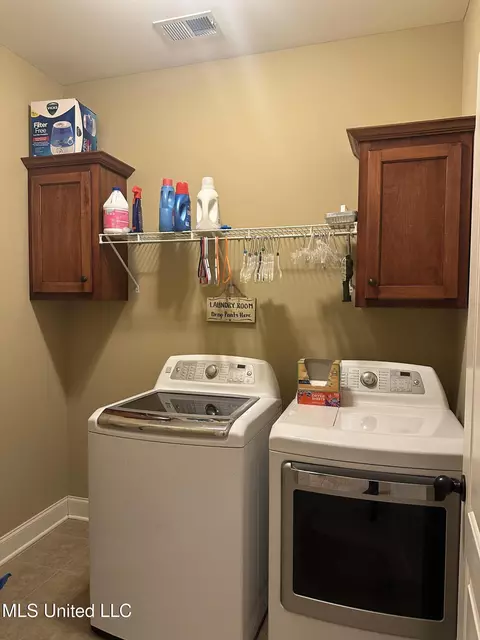 1478 E Lake Front Dr, Hernando, MS 38632 photo 8