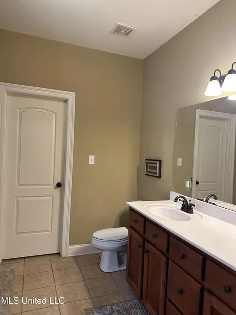 1478 E Lake Front Dr, Hernando, MS 38632 photo 11