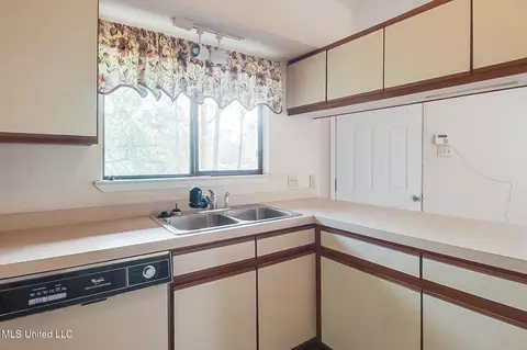 7952 Hapuna Pl, Diamondhead, MS 39525 photo 5
