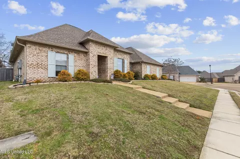 361 Emerald Way, Brandon, MS 39047 photo 2