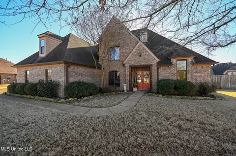 13239 W Three Hawks Dr, Olive Branch, MS 38654 photo 3