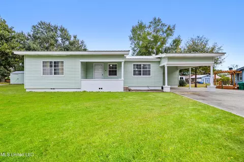 260 Venetian Gdns, Gulfport, MS 39507