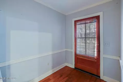 Entry Way - 1507 Northlake Cir, Jackson, MS 39211 photo 1 of 1