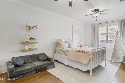 Bedroom - 16348 Willow Oak Dr, Biloxi, MS 39532 photo 4 of 4