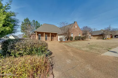Exterior - 805 Terrapin Ln, Brandon, MS 39047 photo 3 of 13