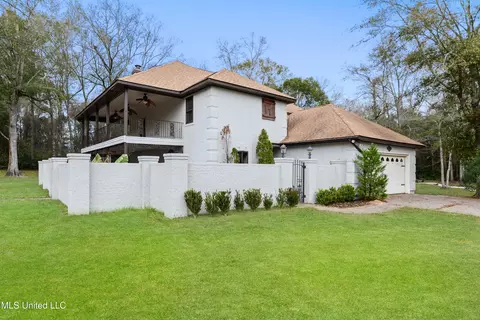 16380 Landon Rd, Gulfport, MS 39503
