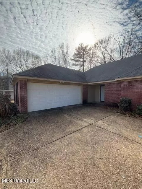 343 Sunny Brook Ct, Terry, MS 39170