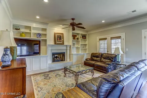 1444 W Notting Hill Cv, Hernando, MS 38632 photo 5