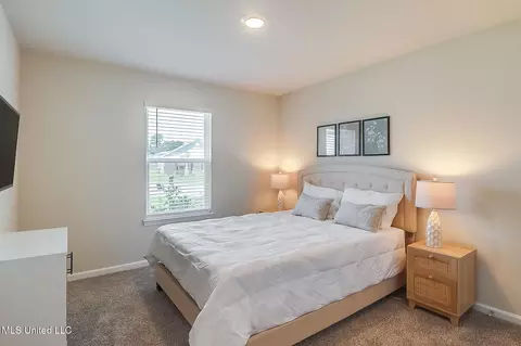 Bedroom - 1071 Enclave Cir, Long Beach, MS 39560 photo 2 of 3