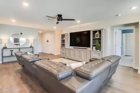 Living - 1071 Enclave Cir, Long Beach, MS 39560 photo 1 of 1