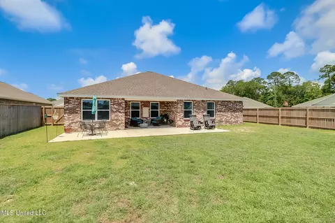 Exterior - 1071 Enclave Cir, Long Beach, MS 39560 photo 5 of 5
