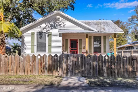 311 Citizen St, Bay Saint Louis, MS 39520